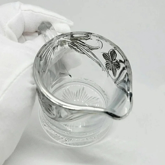 Vintage Clear Glass Sugar and Creamer With Silver Detail - Picture 5 of 14